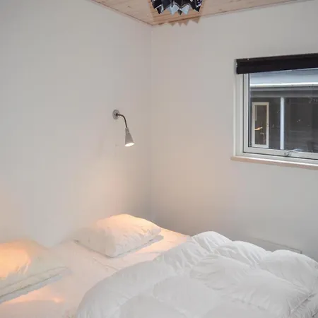 Dom wakacyjny Three-bedroom Holiday In *